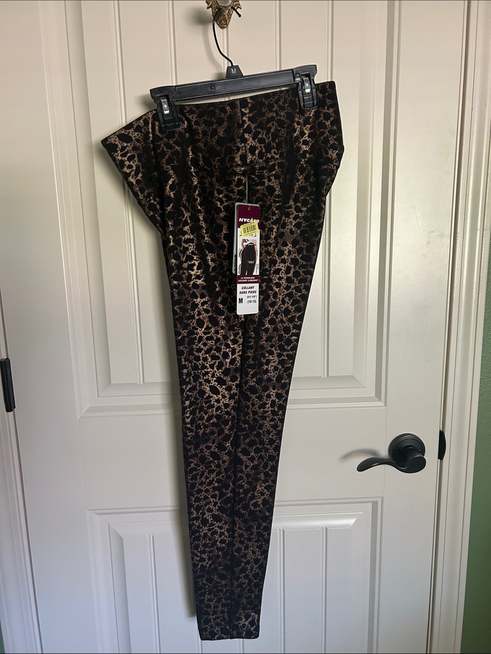 Peter Nygard Black and Gold Metallic Leopard Print Leggings- Brand New!